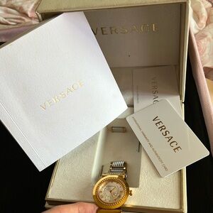 VERSACE Silver Two Tone Stainless Steel Vanity P5Q Women's Wristwatch - used